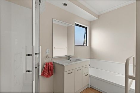 Photo of property in 67a Church Road, Taradale, Napier, 4112