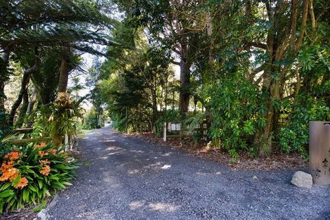Photo of property in 128 Hinau Road, Waimauku, 0881