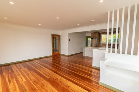 Photo of property in 71 Seatoun Heights Road, Seatoun, Wellington, 6022