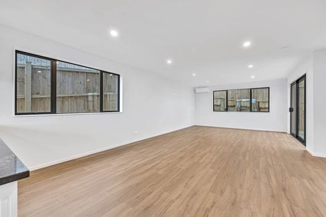 Photo of property in 29d Rotoiti Avenue, Pakuranga Heights, Auckland, 2010