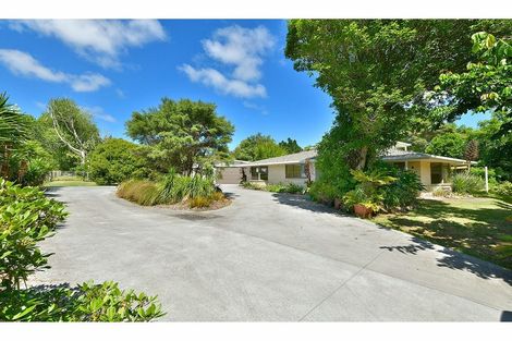 Photo of property in 275a Rimmer Road, Helensville, 0875