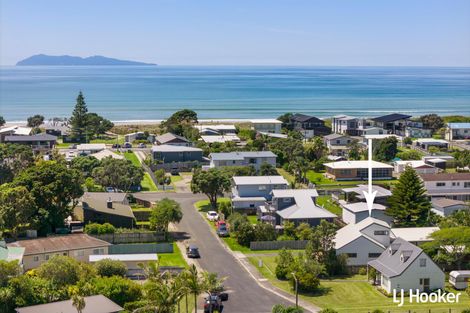 Photo of property in 1 Patterson Place, Waihi Beach, 3611