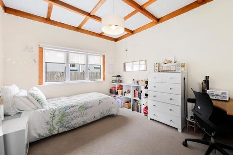Photo of property in 10 Maranui Avenue, Point Chevalier, Auckland, 1022