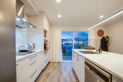 Photo of property in 53 Karearea Avenue, Kenepuru, Porirua, 5022
