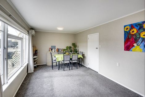 Photo of property in 913 Heretaunga Street East, Parkvale, Hastings, 4122