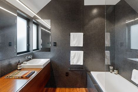 Photo of property in 16 Office Road, Merivale, Christchurch, 8014