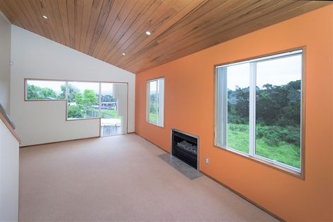 Photo of property in 190a Don Buck Road, Massey, Auckland, 0614