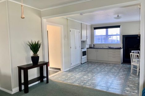 Photo of property in 72 Leslie Street, Waitara, 4320