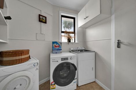 Photo of property in 17 Murray Avenue, Hawera, 4610