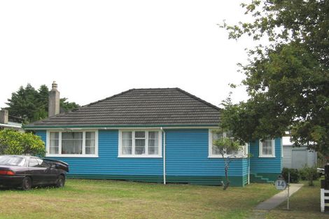 Photo of property in 14 Lancaster Road, Beach Haven, Auckland, 0626