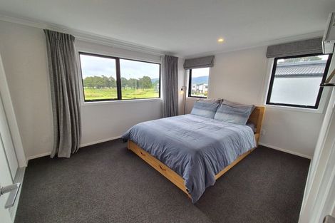 Photo of property in 60 Mawai Hakona Drive, Wallaceville, Upper Hutt, 5018