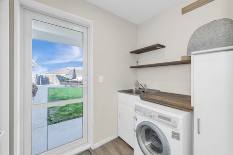 Photo of property in 9 Dundee Close, Darfield, 7510