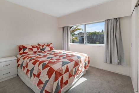 Photo of property in 19c Te Anau Place, Pakuranga Heights, Auckland, 2010