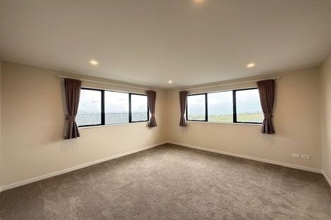Photo of property in 13 Pacific Heights Road, Orewa, 0931