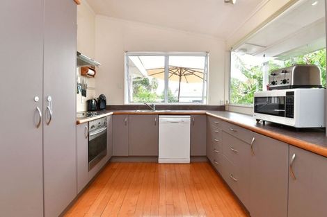 Photo of property in 5 Mary Keane Lane, Parakai, 0830