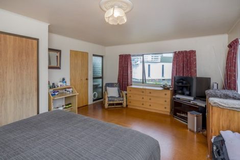 Photo of property in 158 Winchester Street, Levin, 5510