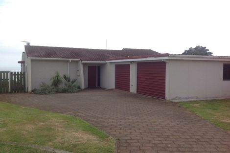 Photo of property in 25 Motukari Place, Onaero, Waitara, 4383