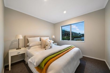 Photo of property in 33 Barrel Crescent, Swanson, Auckland, 0614