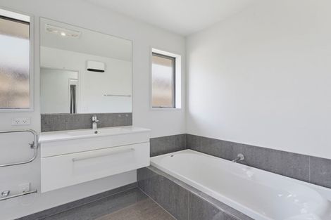 Photo of property in 17 Charente Way, Yaldhurst, Christchurch, 8042