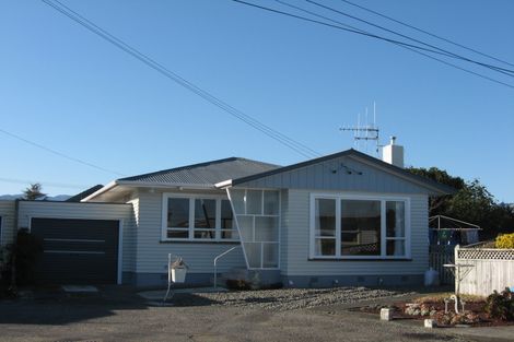 Photo of property in 14 Linley Place, Levin, 5510