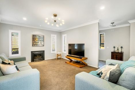 Photo of property in 14 Phoenicia Court, The Gardens, Auckland, 2105