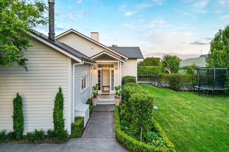 Photo of property in 16 Endeavour Avenue, Flagstaff, Hamilton, 3210