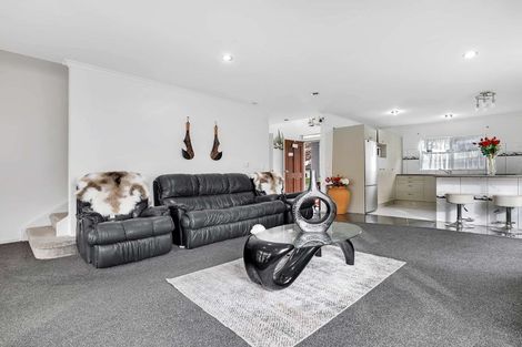 Photo of property in 13 Ritchie Crescent, Takanini, 2112