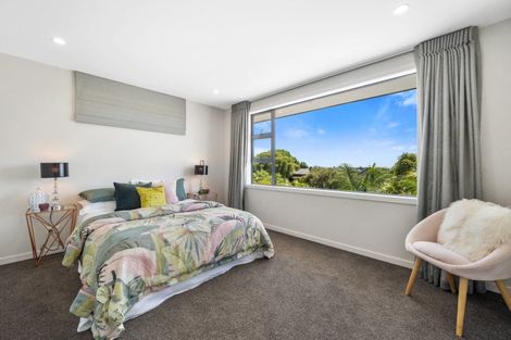 Photo of property in 7 Trident Place, Shelly Park, Auckland, 2014
