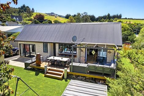 Photo of property in 87 Hall Road, Sawyers Bay, Port Chalmers, 9023