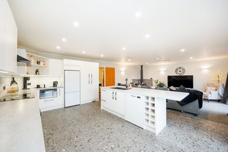 Photo of property in 294 Polson Hill Drive, Aokautere, Palmerston North, 4471