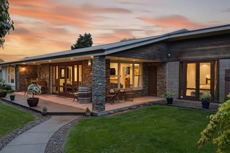 Photo of property in 194 Racecourse Road, Sockburn, Christchurch, 8042