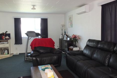 Photo of property in 2a Gladstone Street, Foxton, 4814