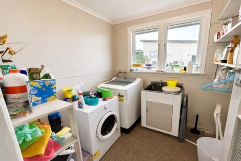 Photo of property in 3 Lowestoft Street, Balclutha, 9230