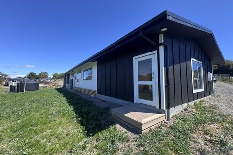 Photo of property in 86a Hastings Street, Halcombe, 4779