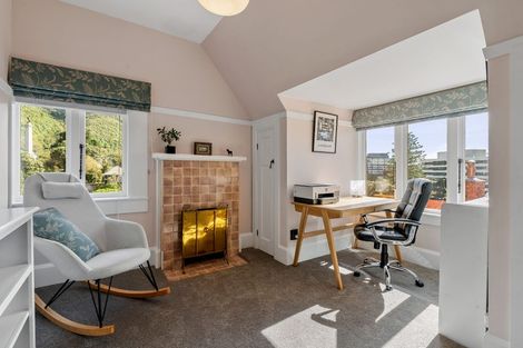 Photo of property in 84 Bolton Street, Kelburn, Wellington, 6012