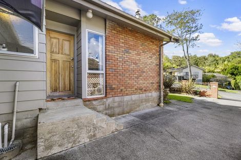 Photo of property in 2/19 Simon Ellice Drive, Bayview, Auckland, 0629