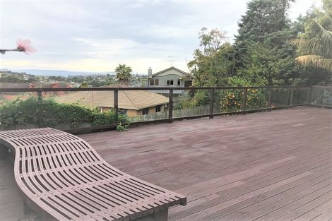 Photo of property in 943a East Coast Road, Torbay, Auckland, 0630