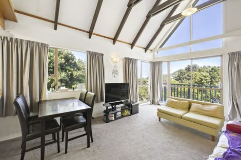 Photo of property in 10 Linwood Way, Island Bay, Wellington, 6023