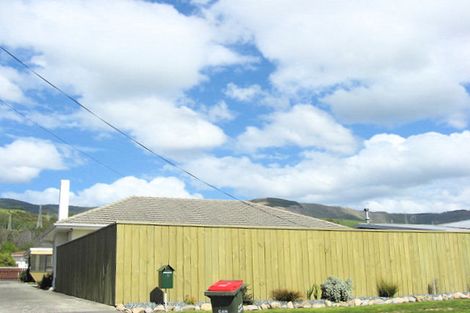 Photo of property in 1/5 Willow Avenue, Stoke, Nelson, 7011