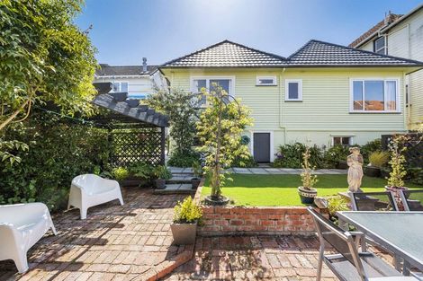 Photo of property in 18 Burnell Avenue, Thorndon, Wellington, 6011