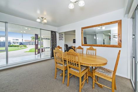 Photo of property in 15 Market Street, Leeston, 7632