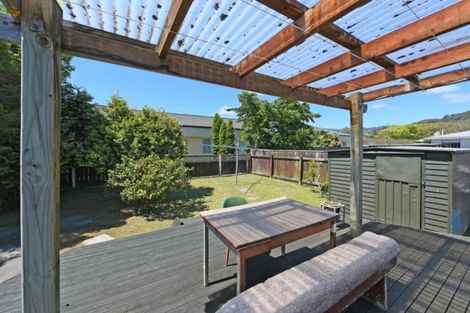 Photo of property in 4/3 Fortune Lane, Trentham, Upper Hutt, 5018