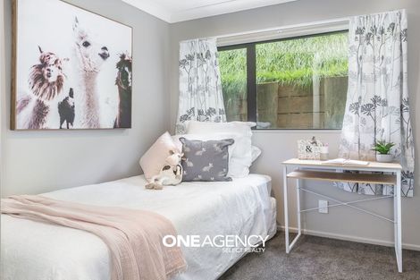 Photo of property in 27 Moonsail Drive, Whitby, Porirua, 5024