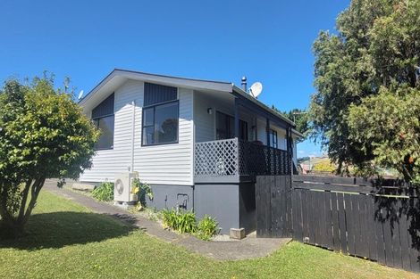 Photo of property in 10 Sombrero View, Ascot Park, Porirua, 5024