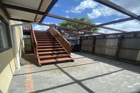 Photo of property in 5 Gregg Place, Sunnyvale, Auckland, 0612