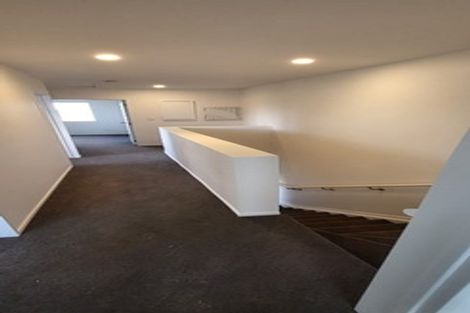 Photo of property in 15a Chadwick Crescent, Mangere East, Auckland, 2024