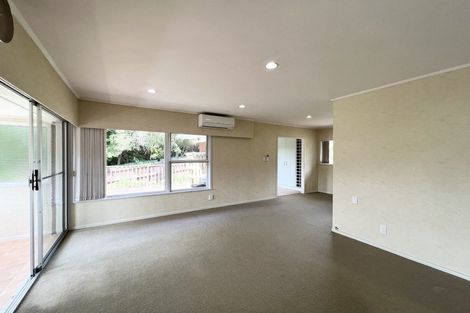 Photo of property in 2/66 Bentley Avenue, Glenfield, Auckland, 0629
