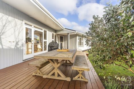 Photo of property in 14 Yeovil Place, St Albans, Christchurch, 8052