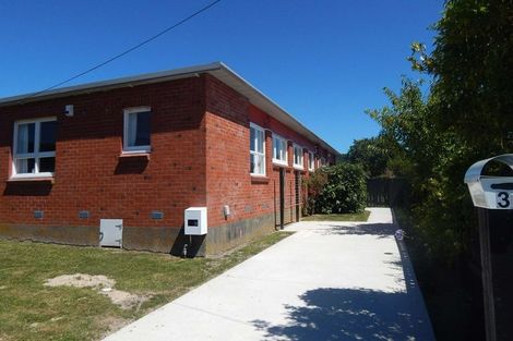 Photo of property in 3 The Strand, Wainuiomata, Lower Hutt, 5014