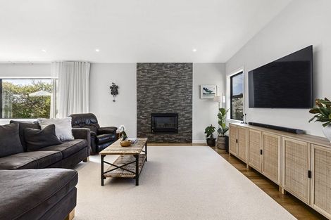 Photo of property in 7/2a Montrose Place, Highlands Park, New Plymouth, 4312